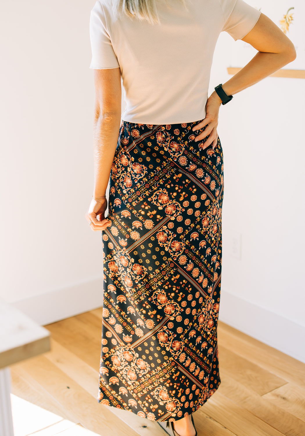 Modest Clothing Outfit Ideas Fashion inspo dresses skirts tops cardigans church outfits fashion outfits style modest girly outfit jewelry bows handbags Handpicked Home decor Grace and Joy Company
