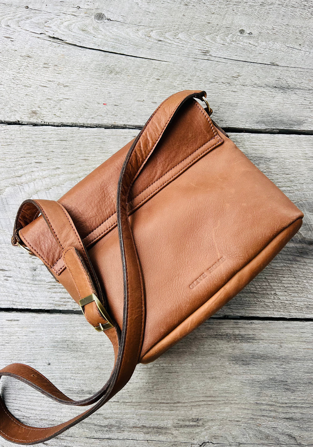 Modest Clothing Outfit Ideas Fashion inspo dresses skirts tops cardigans church outfits fashion outfits style modest girly outfit jewelry bows handbags Handpicked Home decor Grace and Joy Company
