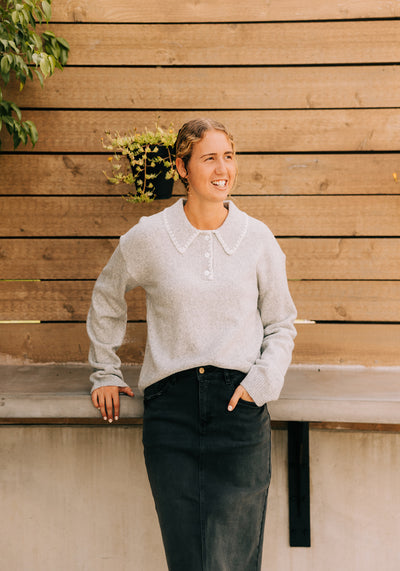 Modest Clothing Outfit Ideas Fashion inspo dresses skirts tops cardigans church outfits fashion outfits style modest girly outfit jewelry bows handbags Handpicked Home decor Grace and Joy Company