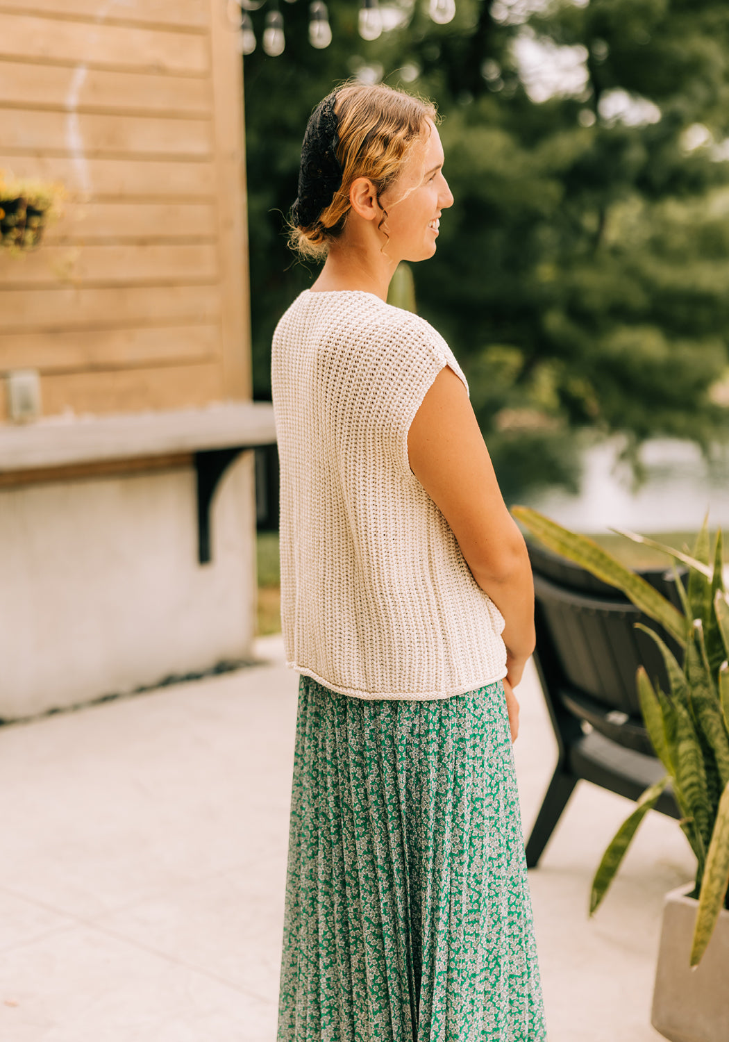 Modest Clothing Outfit Ideas Fashion inspo dresses skirts tops cardigans church outfits fashion outfits style modest girly outfit jewelry bows handbags Handpicked Home decor Grace and Joy Company