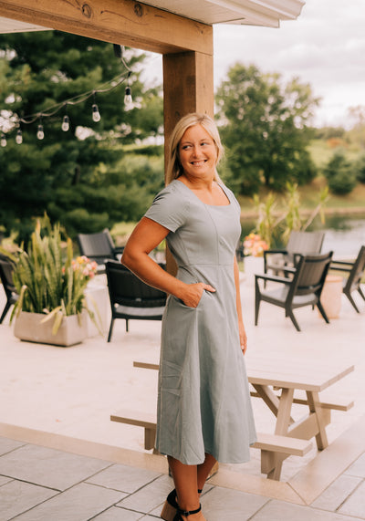 Modest Clothing Outfit Ideas Fashion inspo dresses skirts tops cardigans church outfits fashion outfits style modest girly outfit jewelry bows handbags Handpicked Home decor Grace and Joy Company