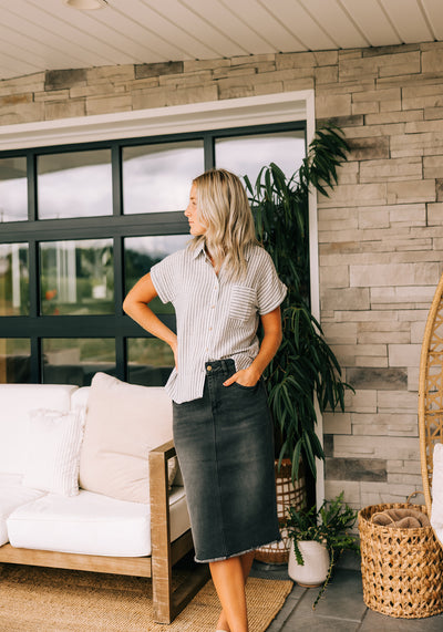 Modest Clothing Outfit Ideas Fashion inspo dresses skirts tops cardigans church outfits fashion outfits style modest girly outfit jewelry bows handbags Handpicked Home decor Grace and Joy Company