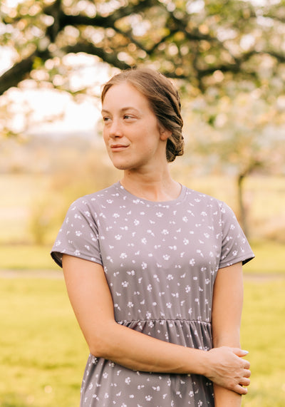 Modest Clothing Outfit Ideas Fashion inspo dresses skirts tops cardigans church outfits fashion outfits style modest girly outfit jewelry bows handbags Handpicked Home decor Grace and Joy Company