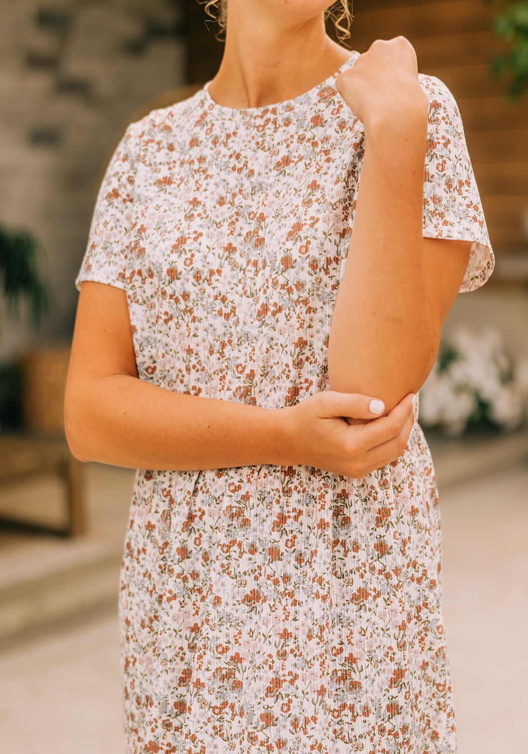 Modest Clothing Outfit Ideas Fashion inspo dresses skirts tops cardigans church outfits fashion outfits style modest girly outfit jewelry bows handbags Handpicked Home decor Grace and Joy Company