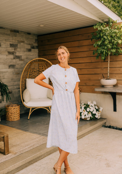 Modest Clothing Outfit Ideas Fashion inspo dresses skirts tops cardigans church outfits fashion outfits style modest girly outfit jewelry bows handbags Handpicked Home decor Grace and Joy Company