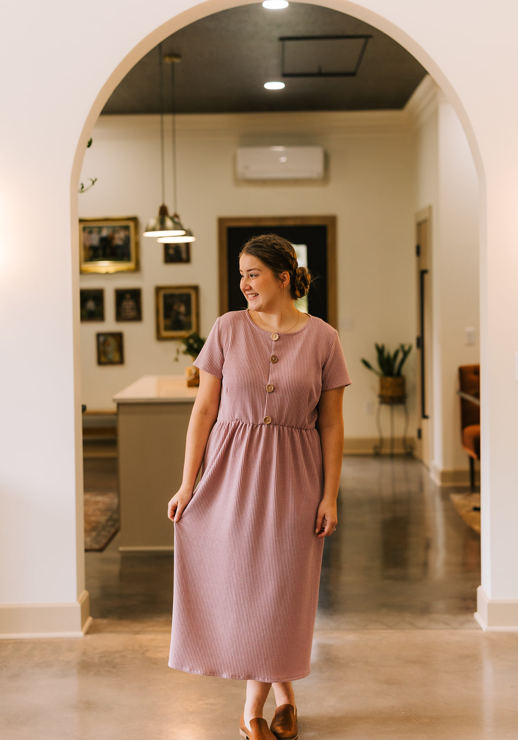 Modest Clothing Outfit Ideas Fashion inspo dresses skirts tops cardigans church outfits fashion outfits style modest girly outfit jewelry bows handbags Handpicked Home decor Grace and Joy Company