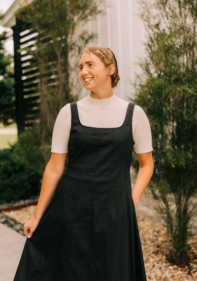 Modest Clothing Outfit Ideas Fashion inspo dresses skirts tops cardigans church outfits fashion outfits style modest girly outfit jewelry bows handbags Handpicked Home decor Grace and Joy Company