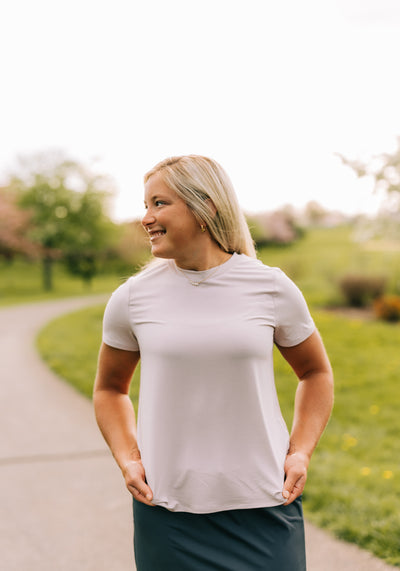 Modest Clothing Outfit Ideas Fashion inspo dresses skirts tops cardigans church outfits fashion outfits style modest girly outfit jewelry bows handbags Handpicked Home decor Grace and Joy Company