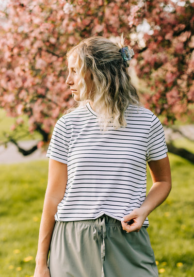 Modest Clothing Outfit Ideas Fashion inspo dresses skirts tops cardigans church outfits fashion outfits style modest girly outfit jewelry bows handbags Handpicked Home decor Grace and Joy Company
