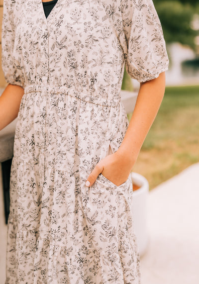 Modest Clothing Outfit Ideas Fashion inspo dresses skirts tops cardigans church outfits fashion outfits style modest girly outfit jewelry bows handbags Handpicked Home decor Grace and Joy Company
