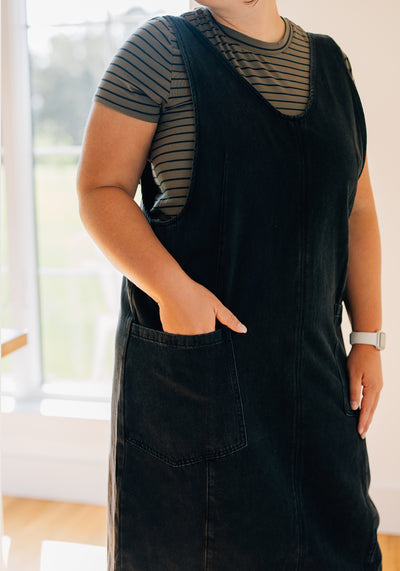 Modest Clothing Outfit Ideas Fashion inspo dresses skirts tops cardigans church outfits fashion outfits style modest girly outfit jewelry bows handbags Handpicked Home decor Grace and Joy Company