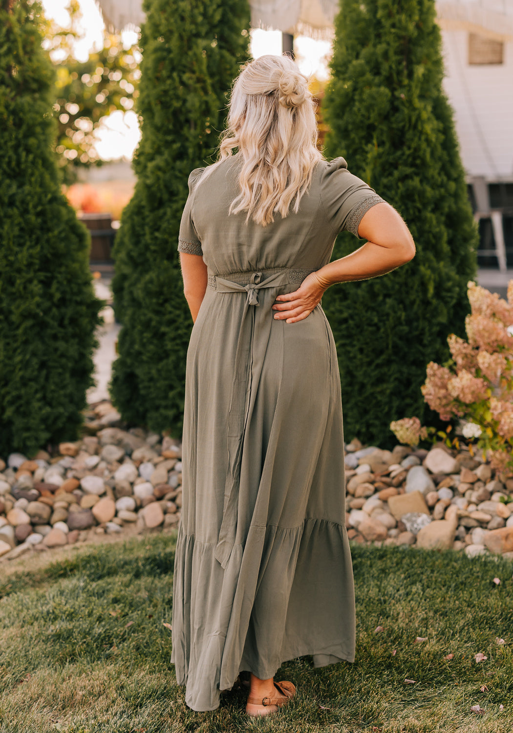 Modest Clothing Outfit Ideas Fashion inspo dresses skirts tops cardigans church outfits fashion outfits style modest girly outfit jewelry bows handbags Handpicked Home decor Grace and Joy Company