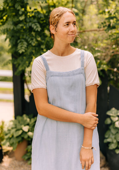 Modest Clothing Outfit Ideas Fashion inspo dresses skirts tops cardigans church outfits fashion outfits style modest girly outfit jewelry bows handbags Handpicked Home decor Grace and Joy Company