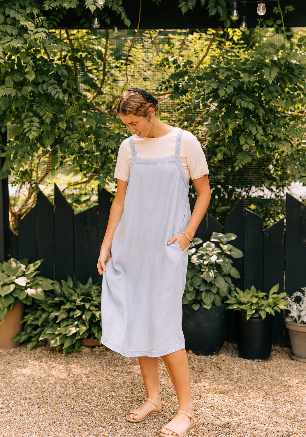 Modest Clothing Outfit Ideas Fashion inspo dresses skirts tops cardigans church outfits fashion outfits style modest girly outfit jewelry bows handbags Handpicked Home decor Grace and Joy Company