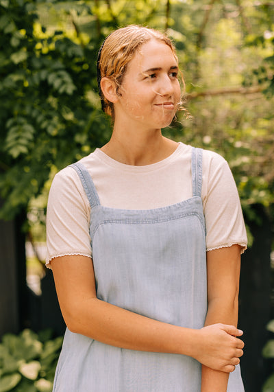 Modest Clothing Outfit Ideas Fashion inspo dresses skirts tops cardigans church outfits fashion outfits style modest girly outfit jewelry bows handbags Handpicked Home decor Grace and Joy Company