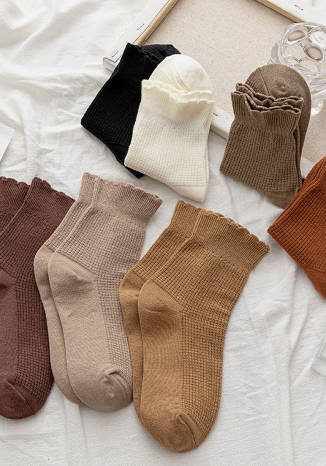 Ruffled Solid Color Mid-Tube Socks