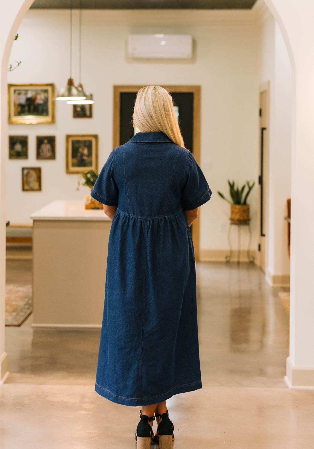 Modest Clothing Outfit Ideas Fashion inspo dresses skirts tops cardigans church outfits fashion outfits style modest girly outfit jewelry bows handbags Handpicked Home decor Grace and Joy Company