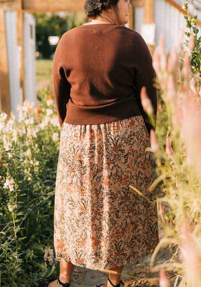 Modest Clothing Outfit Ideas Fashion inspo dresses skirts tops cardigans church outfits fashion outfits style modest girly outfit jewelry bows handbags Handpicked Home decor Grace and Joy Company