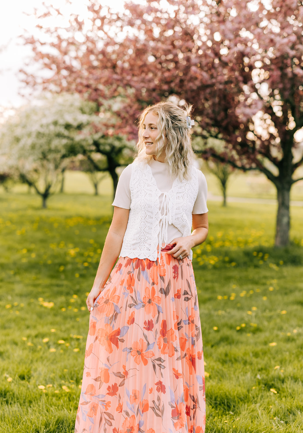 Modest Clothing Outfit Ideas Fashion inspo dresses skirts tops cardigans church outfits fashion outfits style modest girly outfit jewelry bows handbags Handpicked Home decor Grace and Joy Company