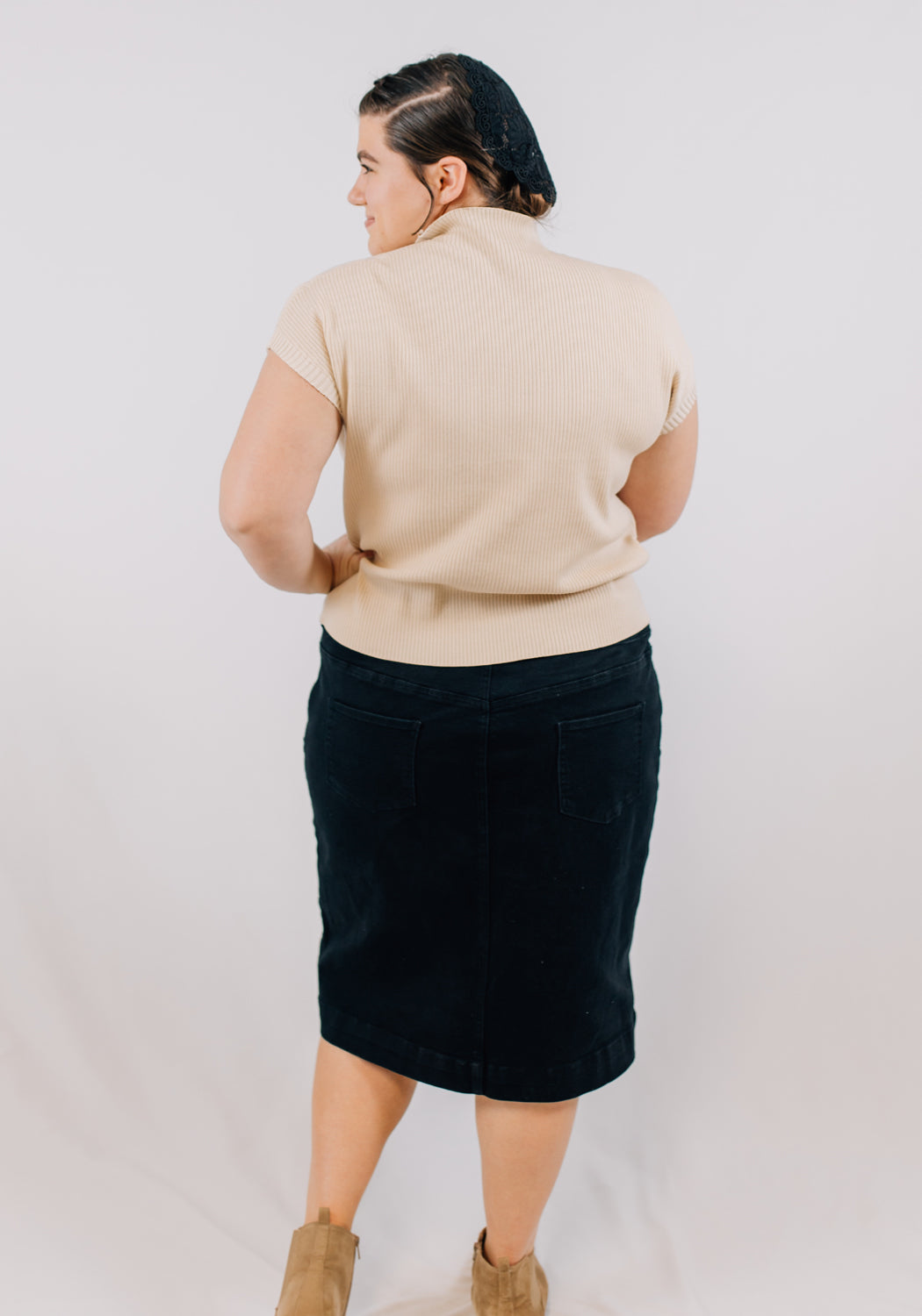'Sara' Stretch Denim Skirt in Black