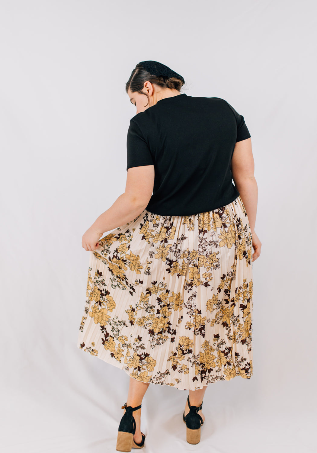 'Saylor' Floral Print Pleated Midi Skirt