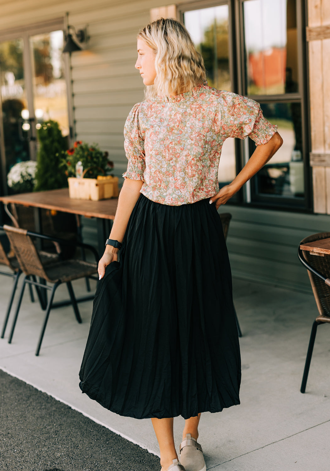 'Sheila' Pleated Solid Midi Skirt