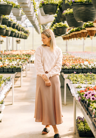 Modest Clothing Outfit Ideas Fashion inspo dresses skirts tops cardigans church outfits fashion outfits style modest girly outfit jewelry bows handbags Handpicked Home decor Grace and Joy Company