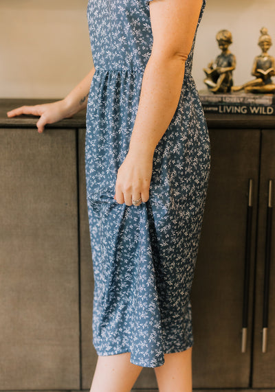 Modest Clothing Outfit Ideas Fashion inspo dresses skirts tops cardigans church outfits fashion outfits style modest girly outfit jewelry bows handbags Handpicked Home decor Grace and Joy Company