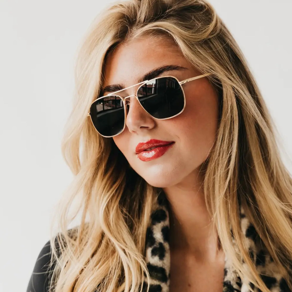 Modest Clothing Outfit Ideas Fashion inspo dresses skirts tops cardigans church outfits fashion outfits style modest girly outfit jewelry bows handbags Handpicked Home decor Grace and Joy Company