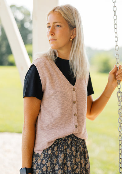 Modest Clothing Outfit Ideas Fashion inspo dresses skirts tops cardigans church outfits fashion outfits style modest girly outfit jewelry bows handbags Handpicked Home decor Grace and Joy Company