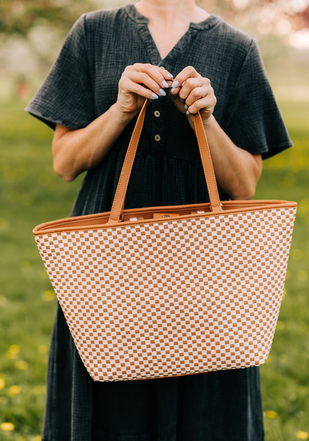 Tiffany' Woven Organizer Tote Bag – Grace and Joy Company