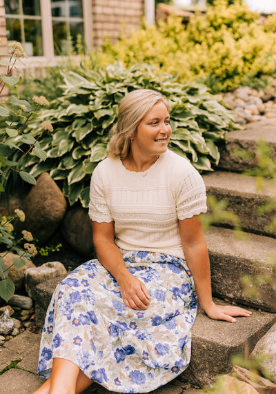 Modest Clothing Outfit Ideas Fashion inspo dresses skirts tops cardigans church outfits fashion outfits style modest girly outfit jewelry bows handbags Handpicked Home decor Grace and Joy Company