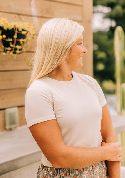 Modest Clothing Outfit Ideas Fashion inspo dresses skirts tops cardigans church outfits fashion outfits style modest girly outfit jewelry bows handbags Handpicked Home decor Grace and Joy Company