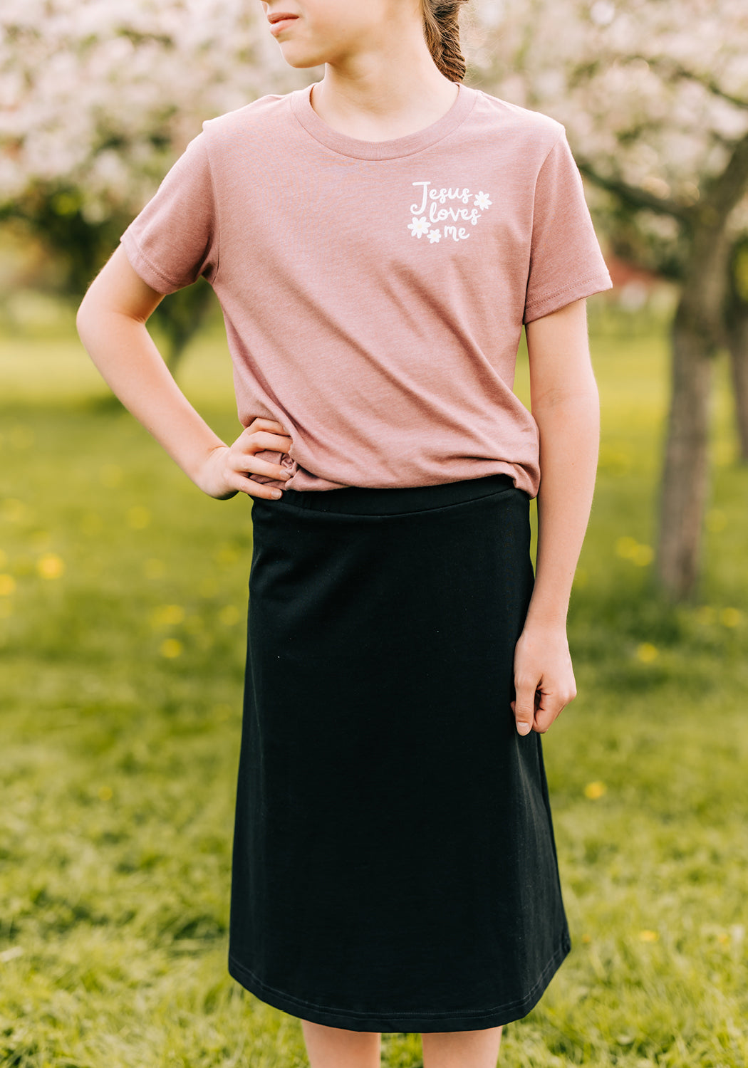 Modest Clothing Outfit Ideas Fashion inspo dresses skirts tops cardigans church outfits fashion outfits style modest girly outfit jewelry bows handbags Handpicked Home decor Grace and Joy Company