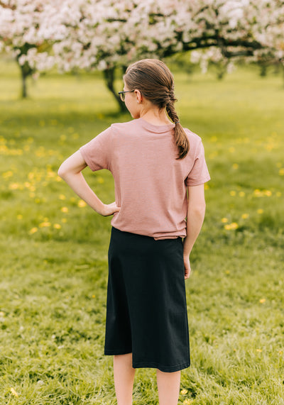 Modest Clothing Outfit Ideas Fashion inspo dresses skirts tops cardigans church outfits fashion outfits style modest girly outfit jewelry bows handbags Handpicked Home decor Grace and Joy Company
