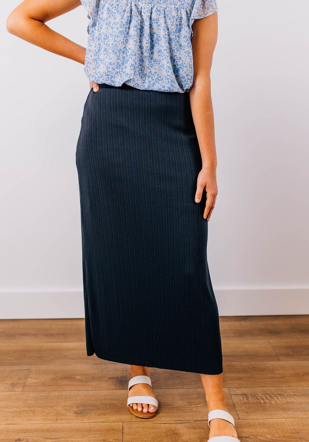 'Fria' Ribbed Navy Maxi Skirt | Final Sale